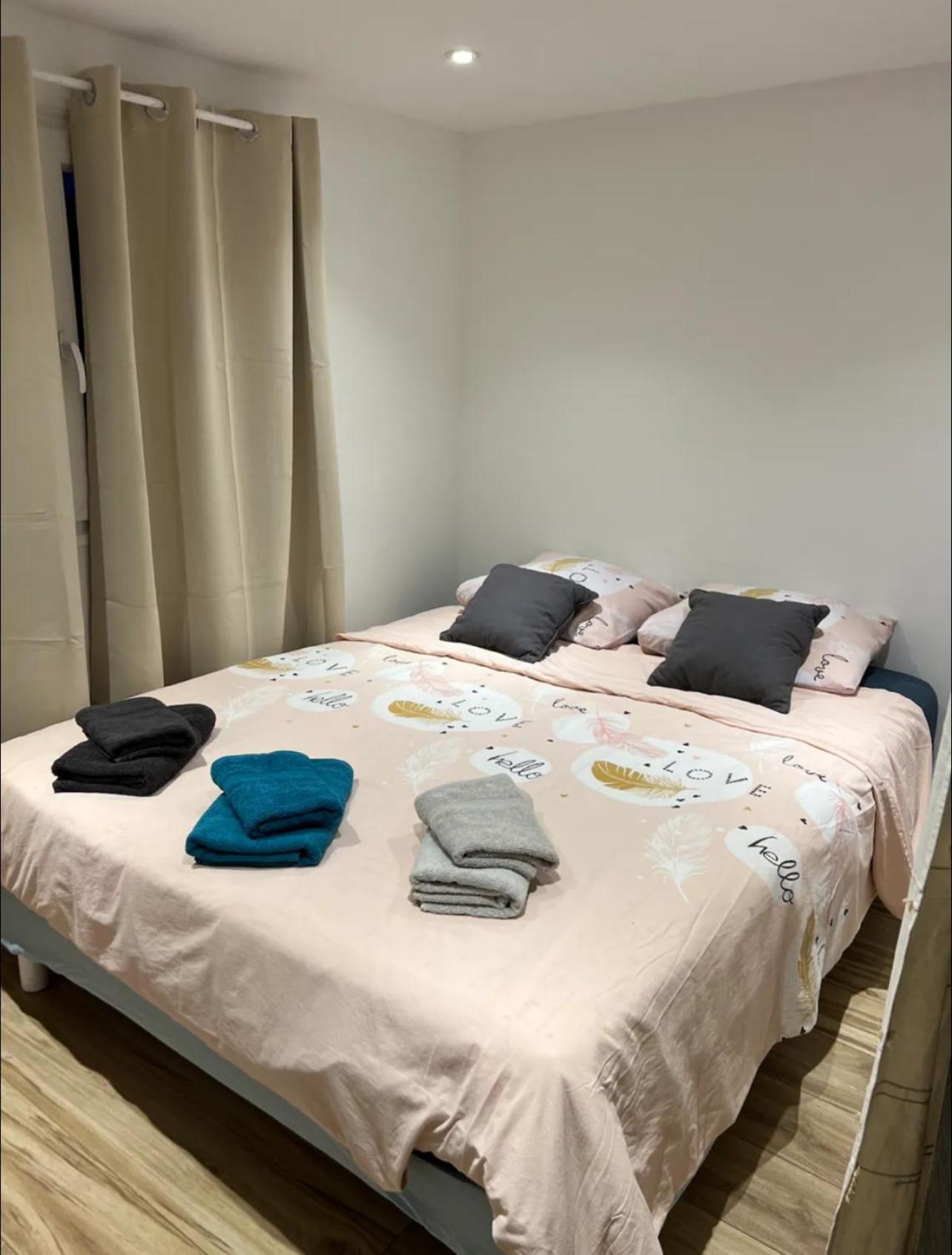 Un Instant De Bonheur Apartment Grasse Ngoại thất bức ảnh